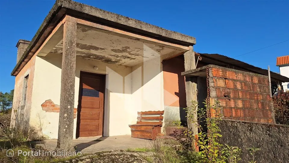 Moradia Rústica T2 Venda em São Miguel do Outeiro e Sabugosa,Tondela