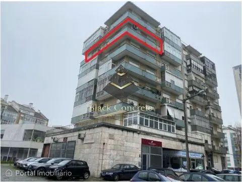 3-bedroom apartment for sale in Benfica
