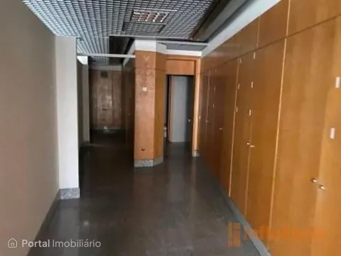 Shop for sale in São Miguel do Rio Torto e Rossio ao Sul do Tejo