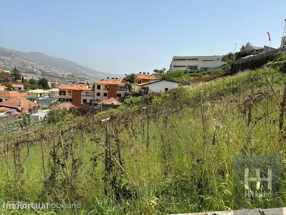 Terreno com projecto aprovado Edificio Habitação