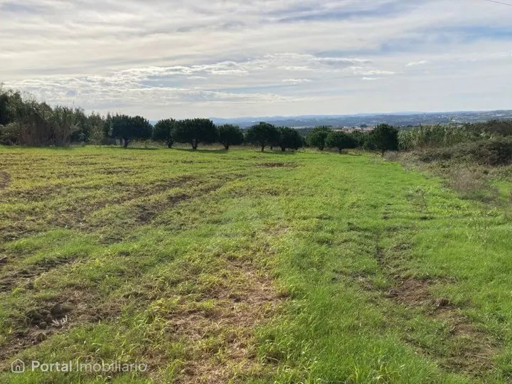 Terreno à venda em Lourinhã