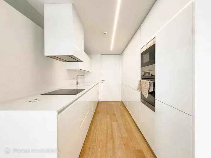 3-bedroom apartment for rent in Lisbon