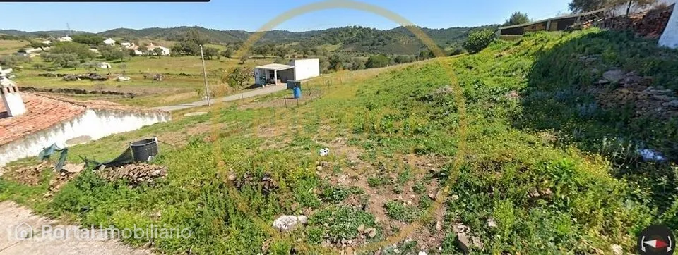 Terreno na Aldeia do Tavilhao, perto do Ameixial