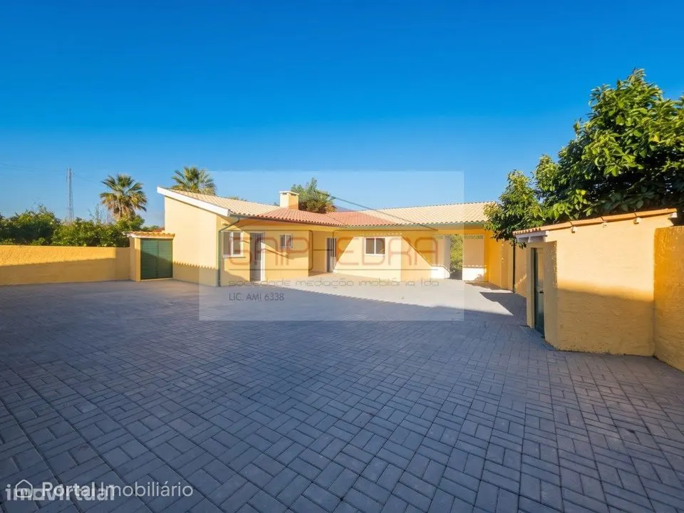 Vivenda térrea Oliveira do Bairro 722 m2 terreno e grande anexo
