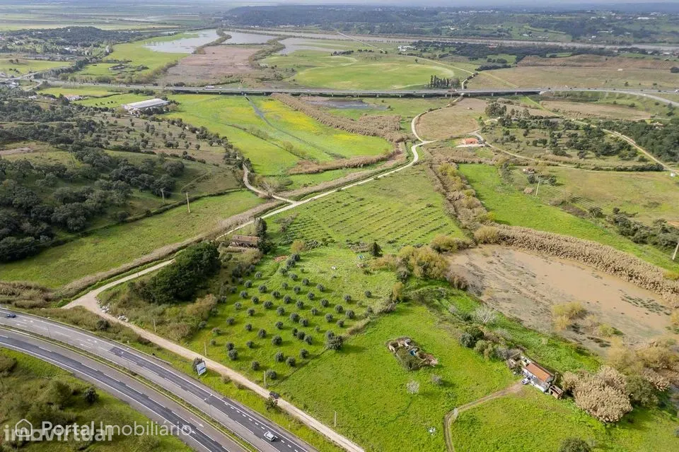 Terreno Urbano Venda em Santarém (Marvila), Santa Iria da Ribeira de