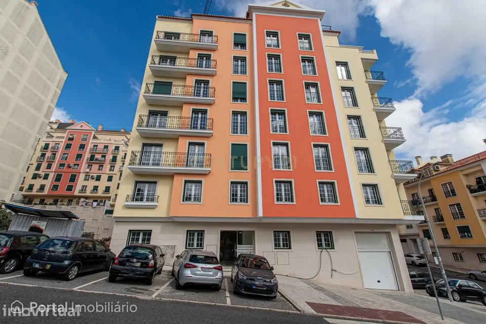 T4 Urbanização Neudel a estrear - Construção Nova