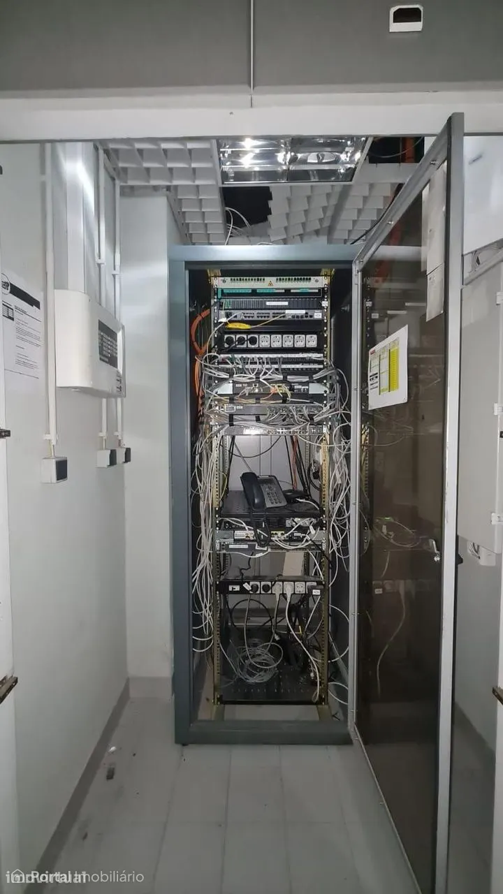 Espaço Comercial | Campolide, Lisboa — Rés do Chão com...