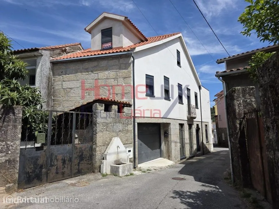 Moradia T3 em Passos de Silgueiros