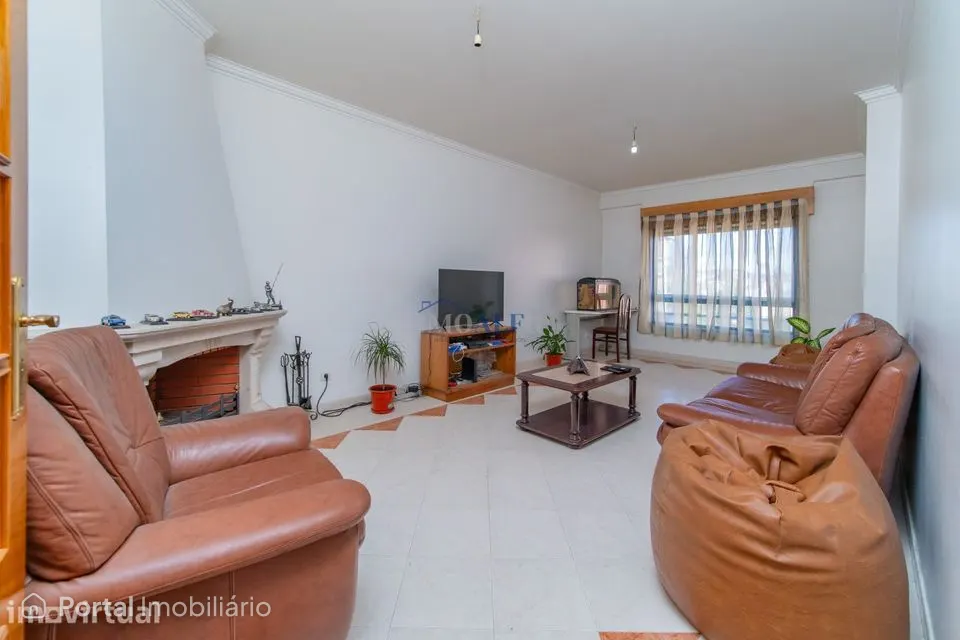 Apartamento T2 para venda no Bairro do Estacal Novo