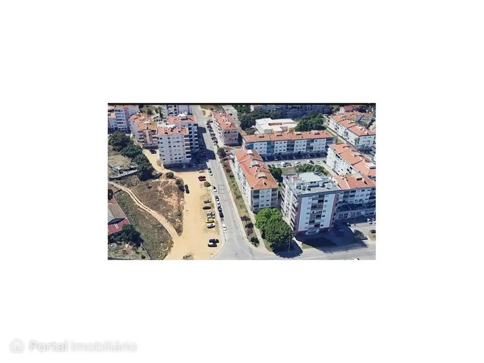 Lote de terreno urbano no Seixal