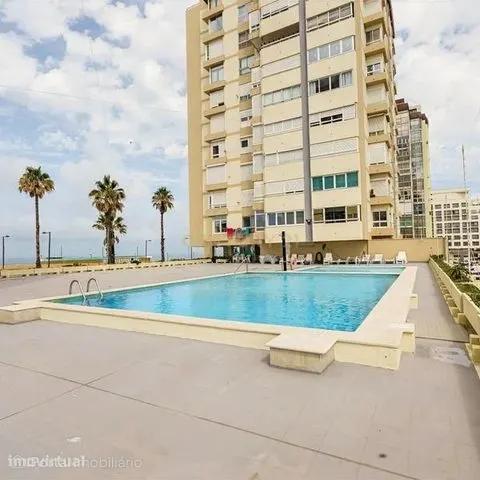 Apartamento T2 com Vista Mar na Costa da Caparica