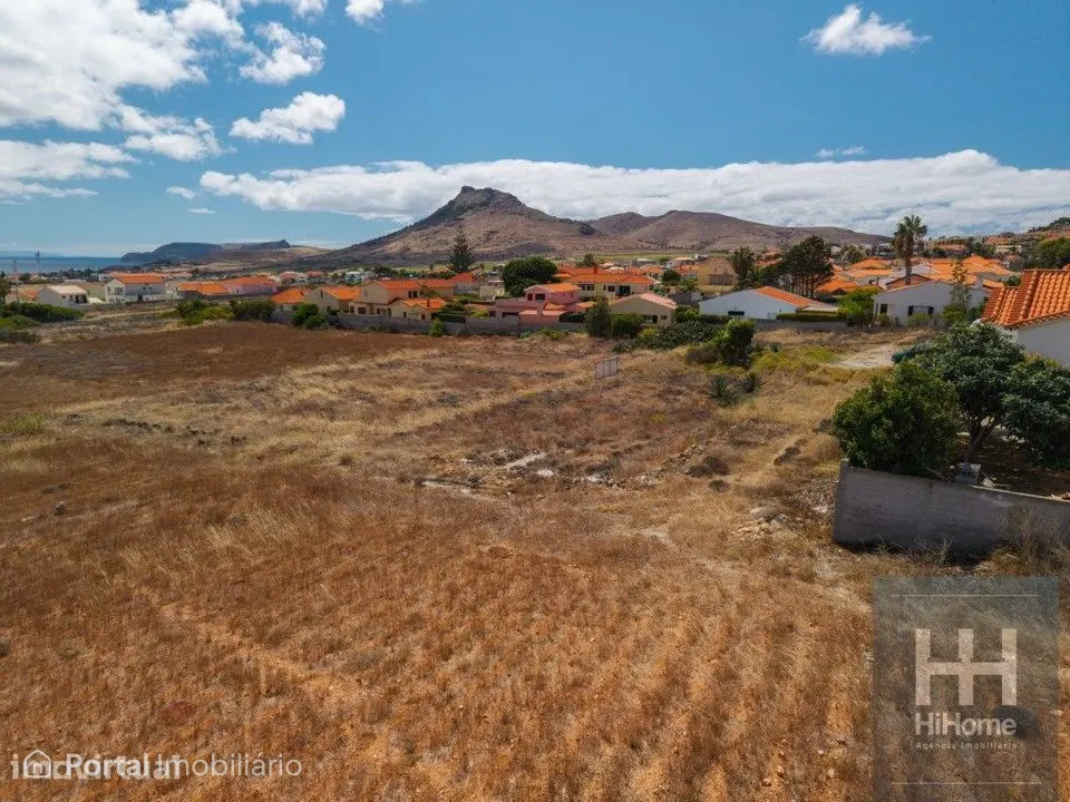 Vende-se terreno com 3.280 m2 na Ilha do Porto Santo