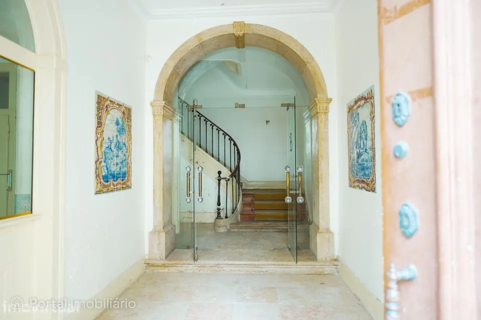 Palácio T30 | Estrela, Lisboa — 703 m2 com 20 Divisões de...