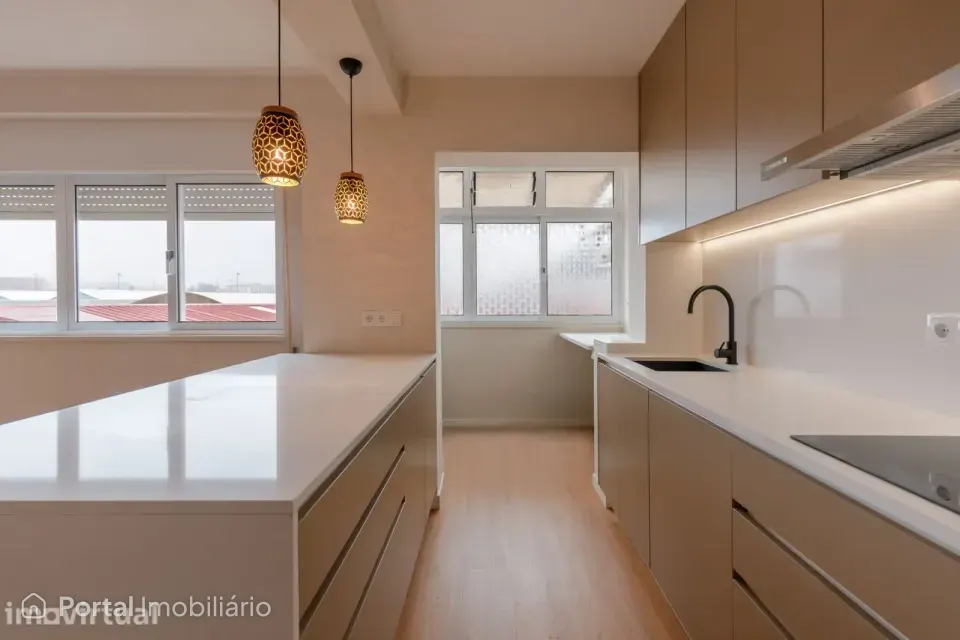 4-bedroom apartment for sale in Ramalde