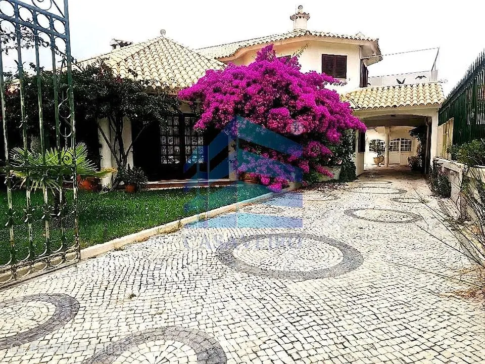Moradia Isolada com terreno