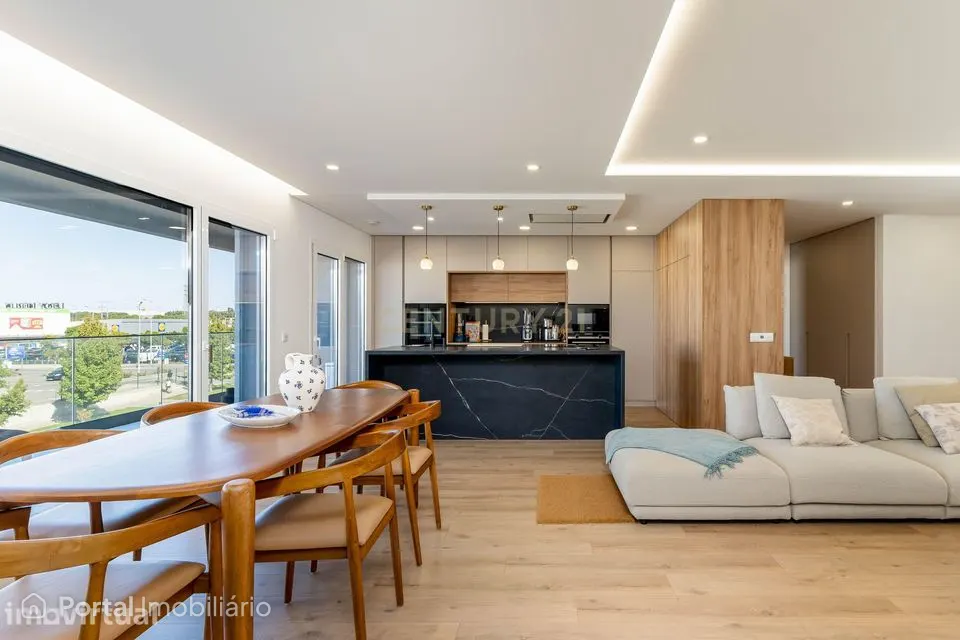 Apartamento T4 - Montijo