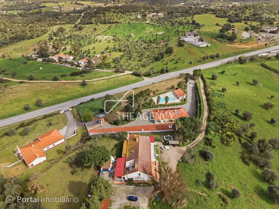 Quinta / Herdade T10 à venda em Montemor-o-Novo