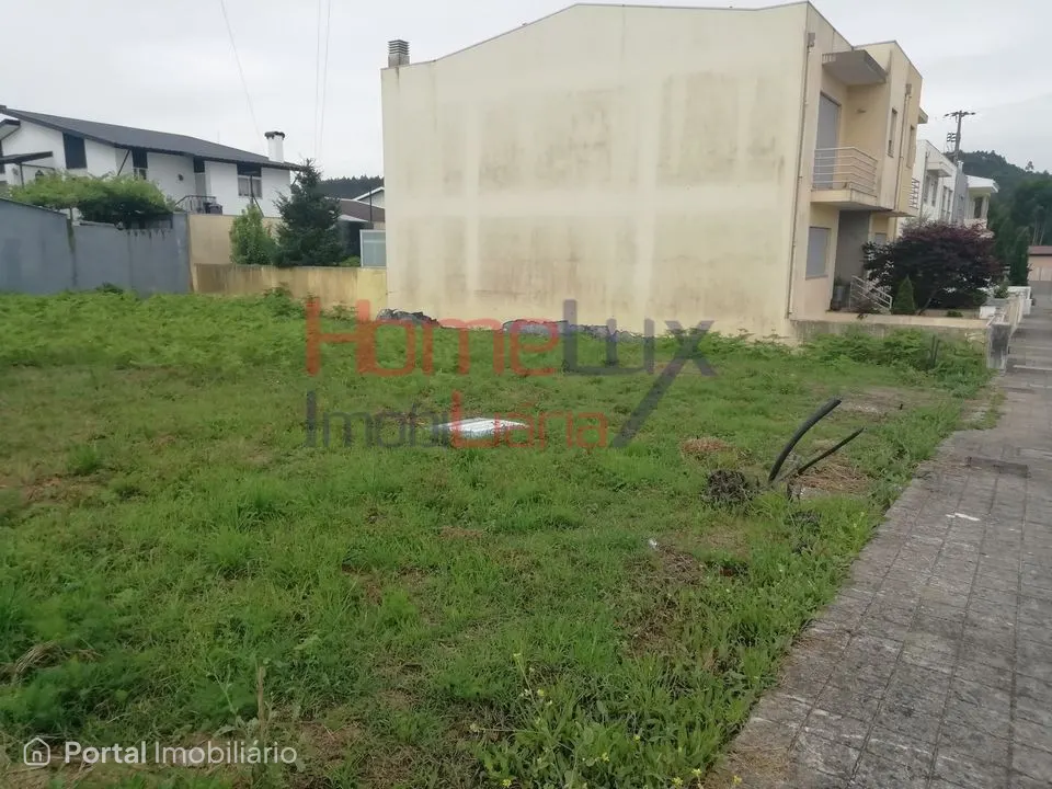 Terreno para Construção com 2 Frentes