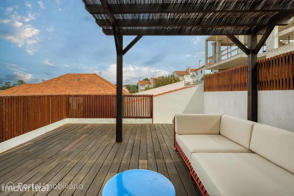 Moradia térrea T3+1 renovada em Mafra, com garagem, escritório...