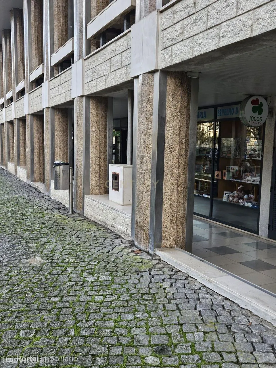 Loja Comercial no Parque das Nações – Uma Oportunidade Única de Invest