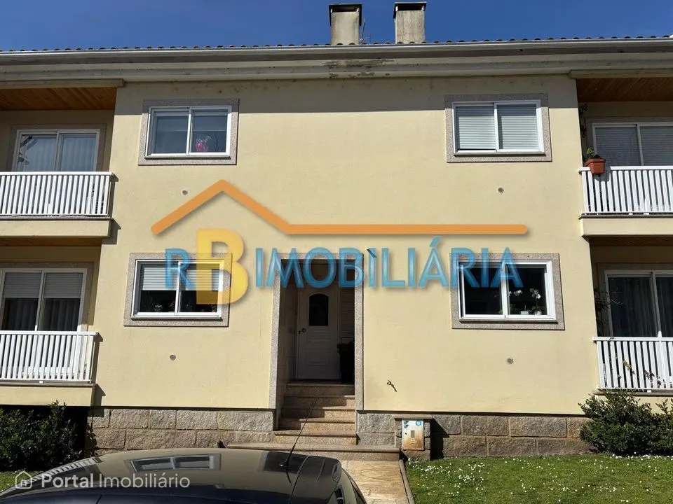 3-bedroom apartment for sale in Arouca e Burgo