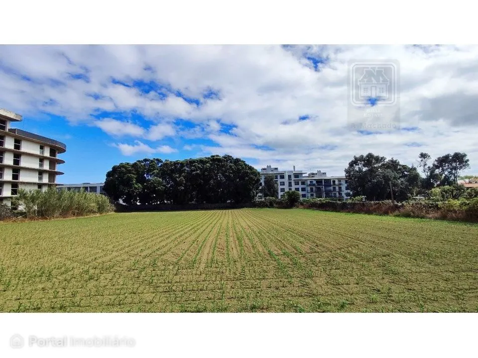 VENDA de TERRENO com potencial para construção - São José, Ponta De...