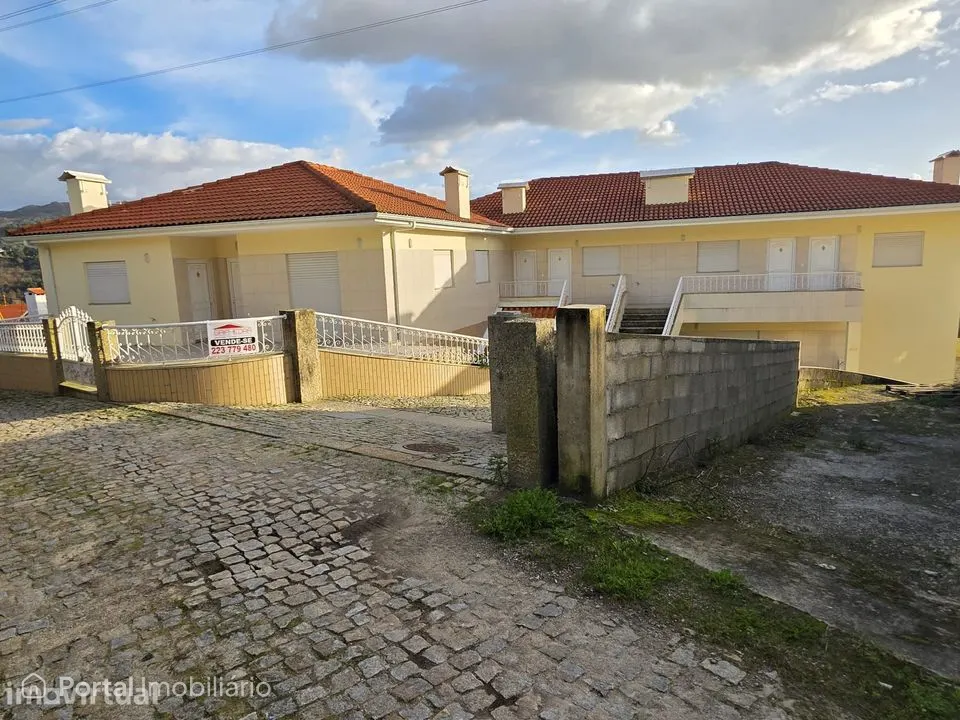 Andar moradia T3 com varanda e garagem em Abragão financiamento a 100%