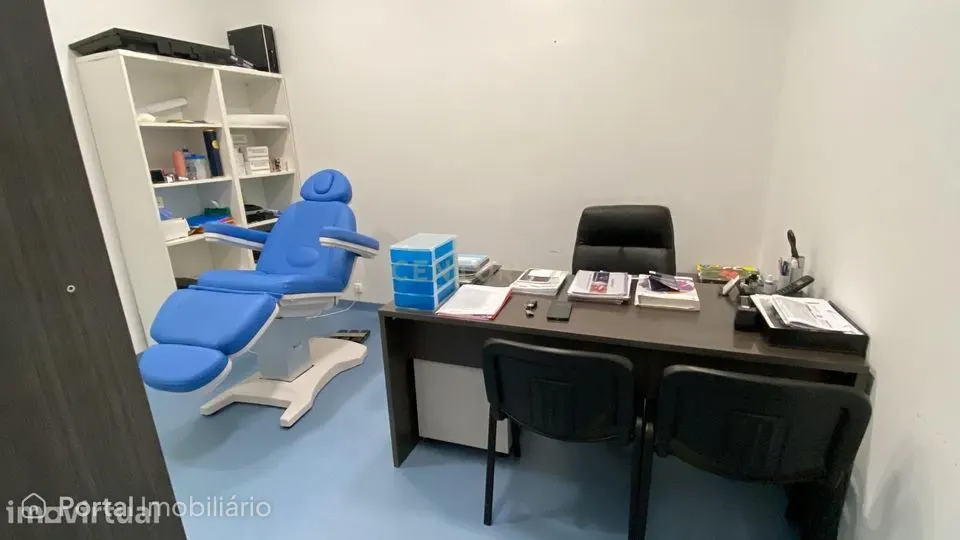 Clínica Renovada em Setúbal - Oportunidade Única!