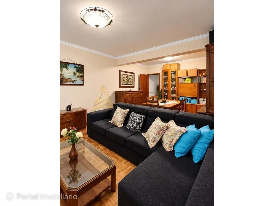 Apartamento T3 com 117 m² + arrumos convertidos em T0 | Esgueira - ...
