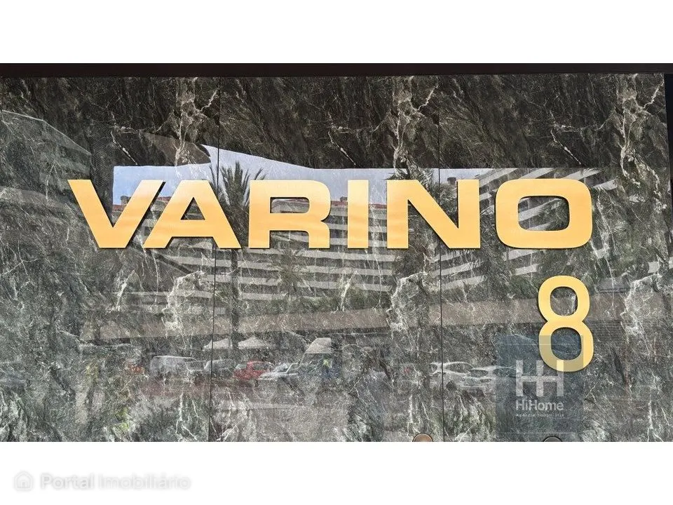 Apartamento T1 no Varino 08 com terraço de 23m2