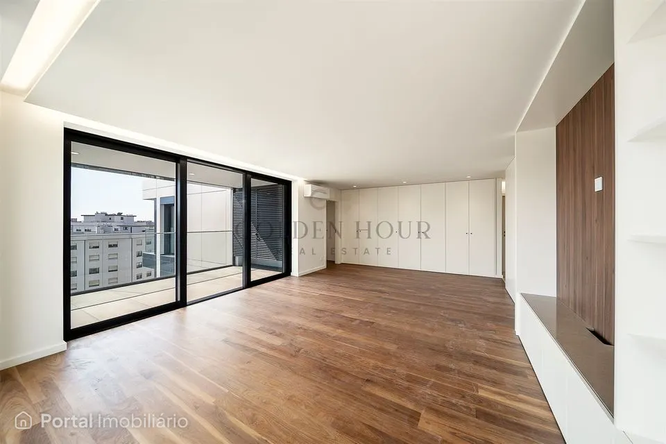 Apartamento T3 Venda em Mafamude e Vilar do Paraíso,Vila Nova de Gaia