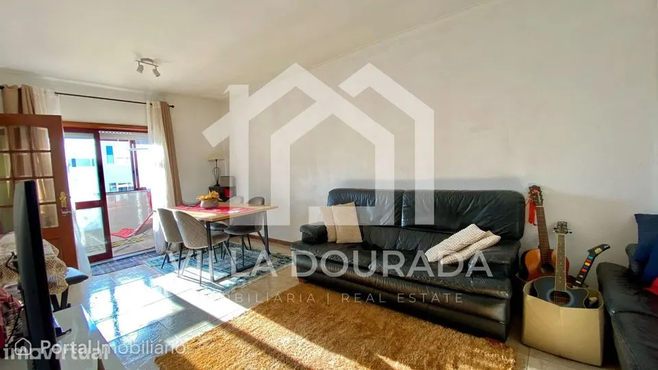 apartamento T2+1 na Urbanização dos altos Maia