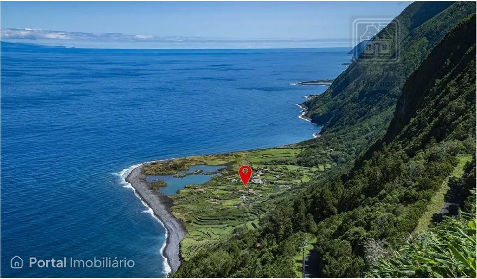 Terreno à venda em Calheta de São Jorge