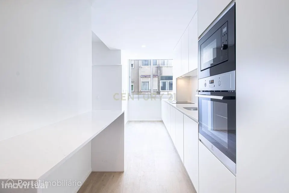 Apartamento T2 Remodelado em Moscavide