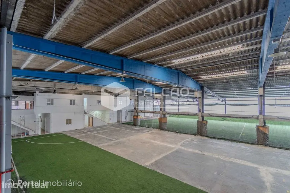 Armazém Venda em Romeira e Várzea,Santarém