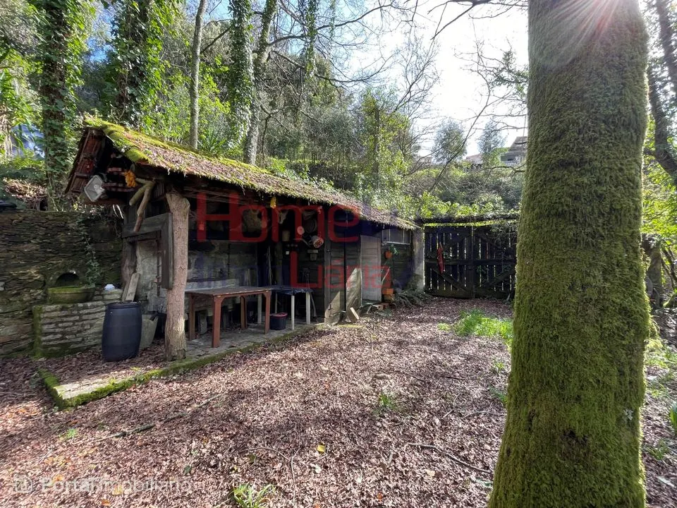 Quinta junto ao Rio Caima