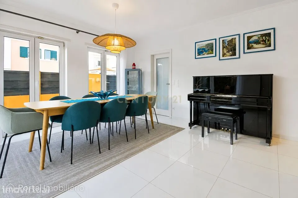 Moradia T4 com Piscina Aquecida em Murches | Cascais