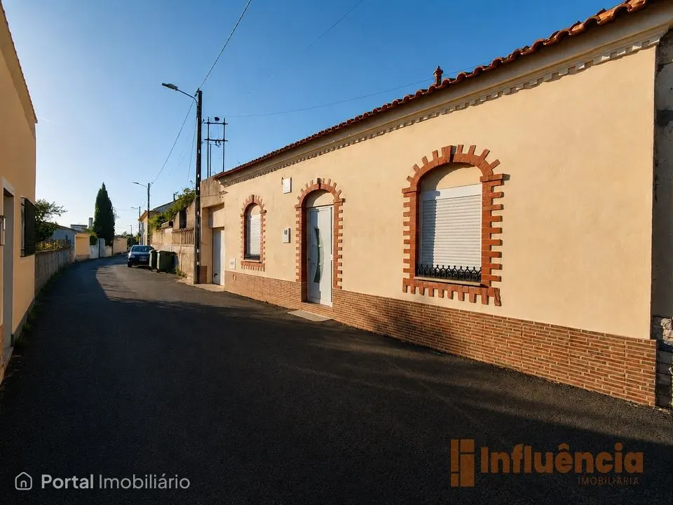 Moradia T3 com garagem e excelente espaço exterior - Concavada