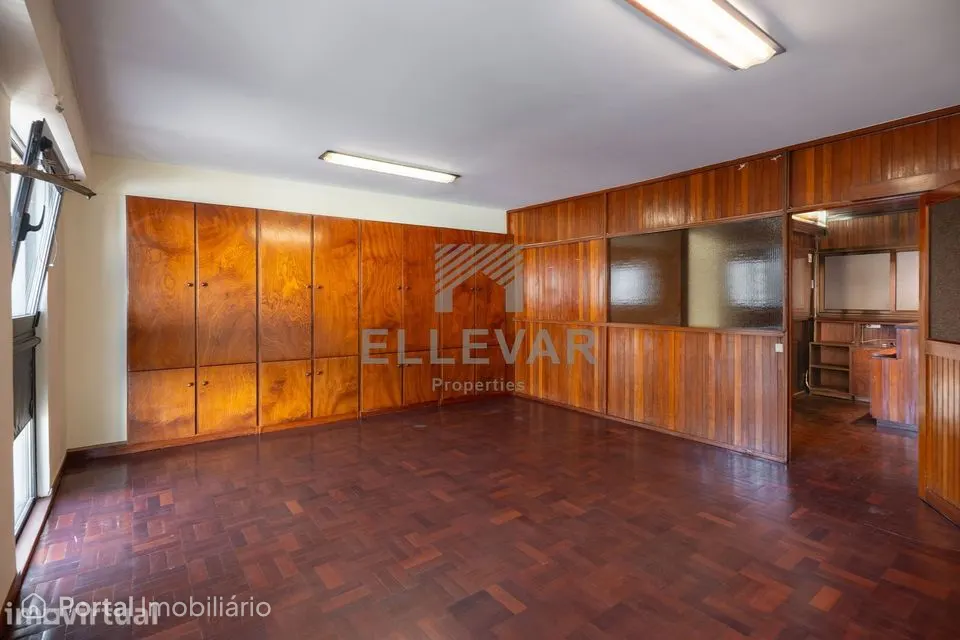Shop for sale in Funchal (Santa Luzia)