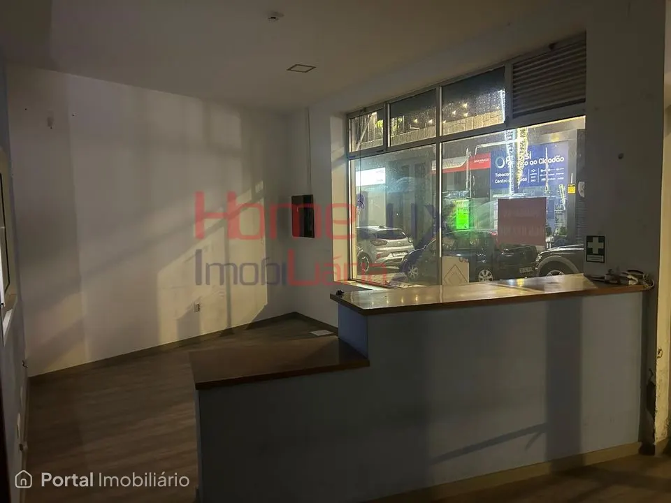 Loja Comercial em Monção