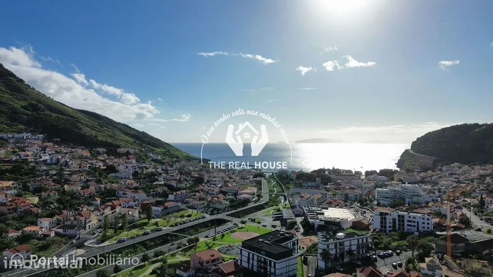 UPTOWN 30 _ T2 c/Logradouro em Machico