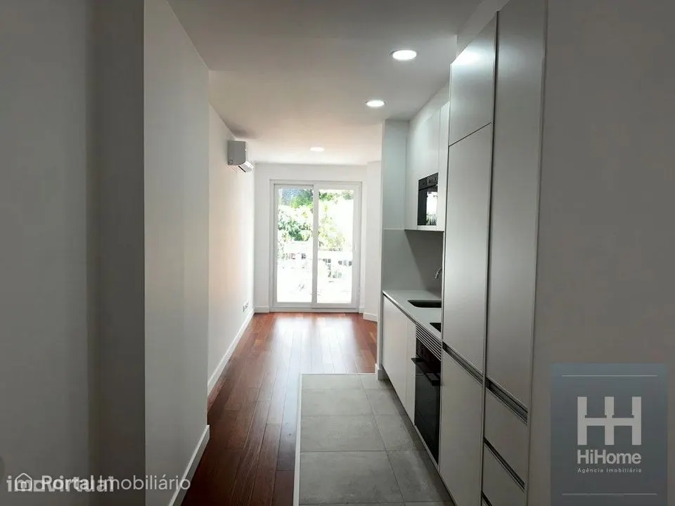 Apartamento T1 na Rua da Carreira, Funchal