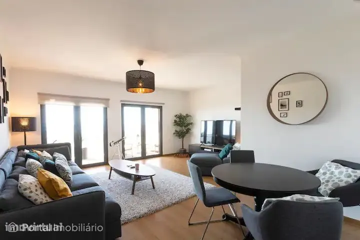 T2 Ericeira: Vista Mar, Condomínio com Lazer