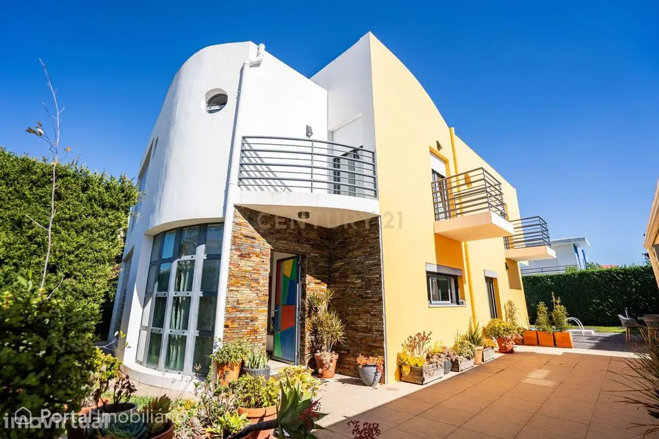 3-bedroom house for sale in Quinta do Anjo