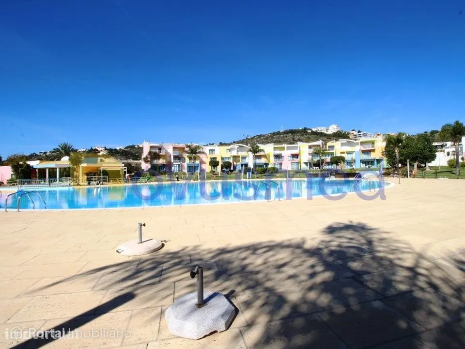 Apartamento T1 com piscina em Albufeira, junto à marina, perto da p...