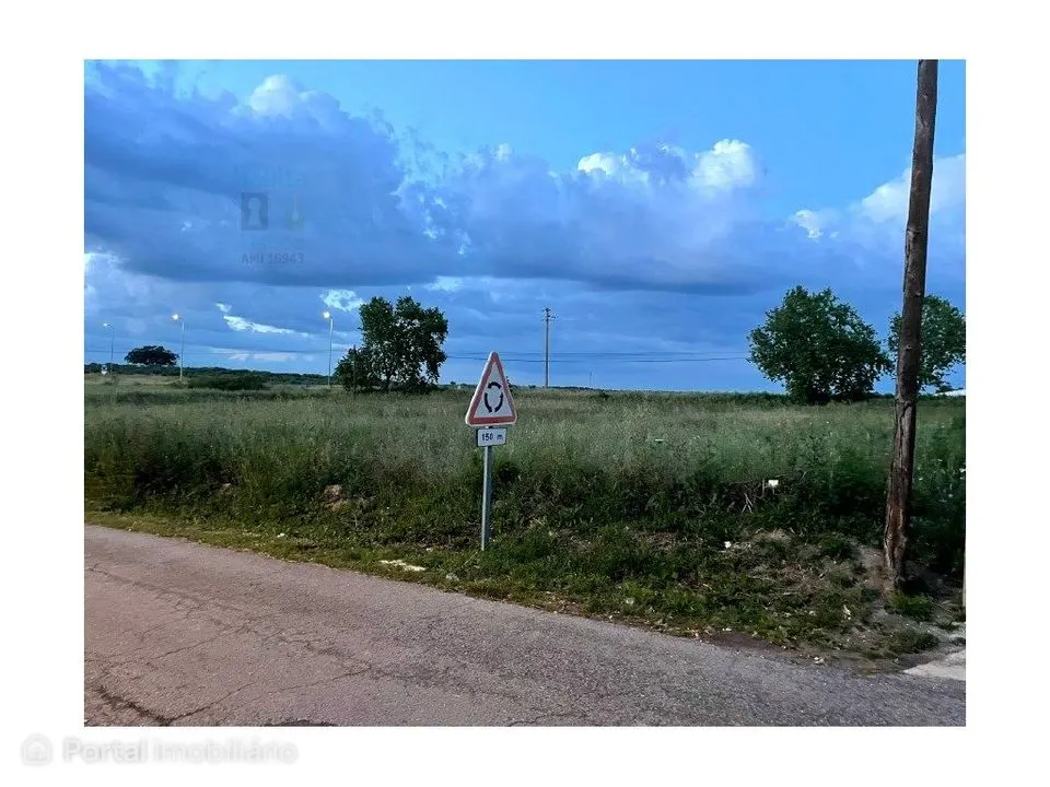 2 Terrenos com Projeto no Coração do Alentejo