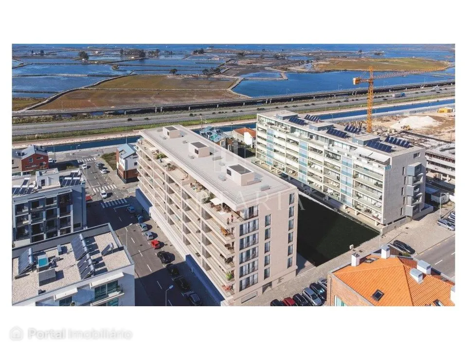 Apartamento T3 novo com vista para as salinas da Ria de Aveiro