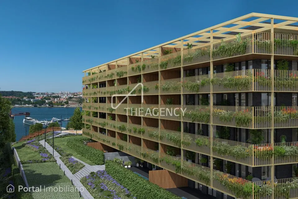 Apartamento T4 à venda em Vila Nova de Gaia