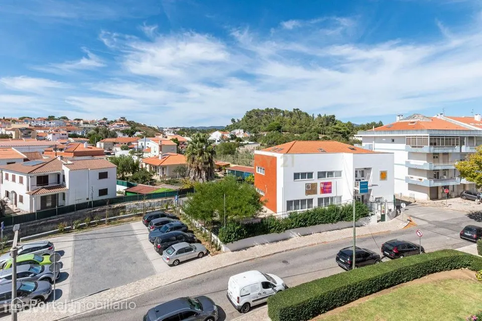 Apartamento T1 | 3 frentes | Remodelado