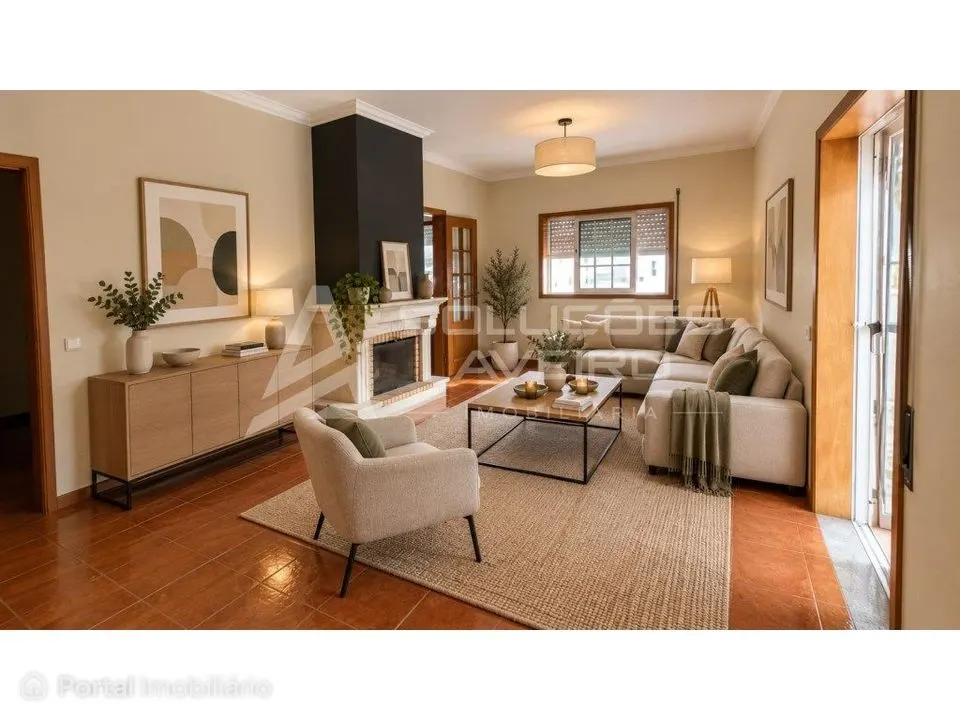Apartamento T3 com terraço e garagem fechada a 5min das praias!